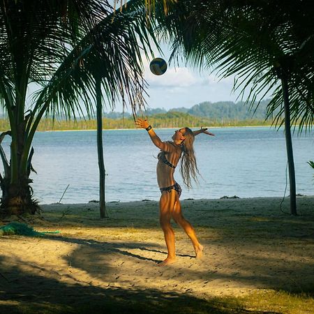 Tailana Island Pulau Banyak Hotell Alaban Exteriör bild