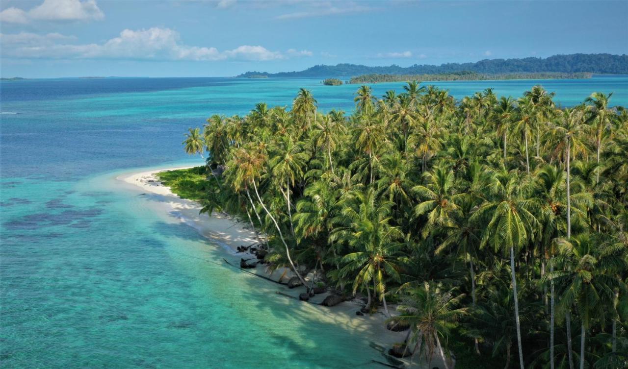 Tailana Island Pulau Banyak Hotell Alaban Exteriör bild